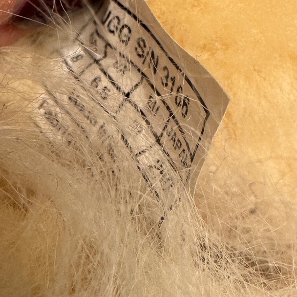 Ugg Lida Curly Sheepskin Mongolia fluffy Suede Boots Size 8 like new - Picture 5 of 6